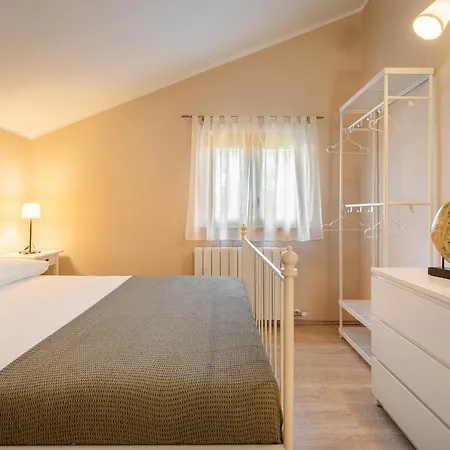 Morozin Apartament *